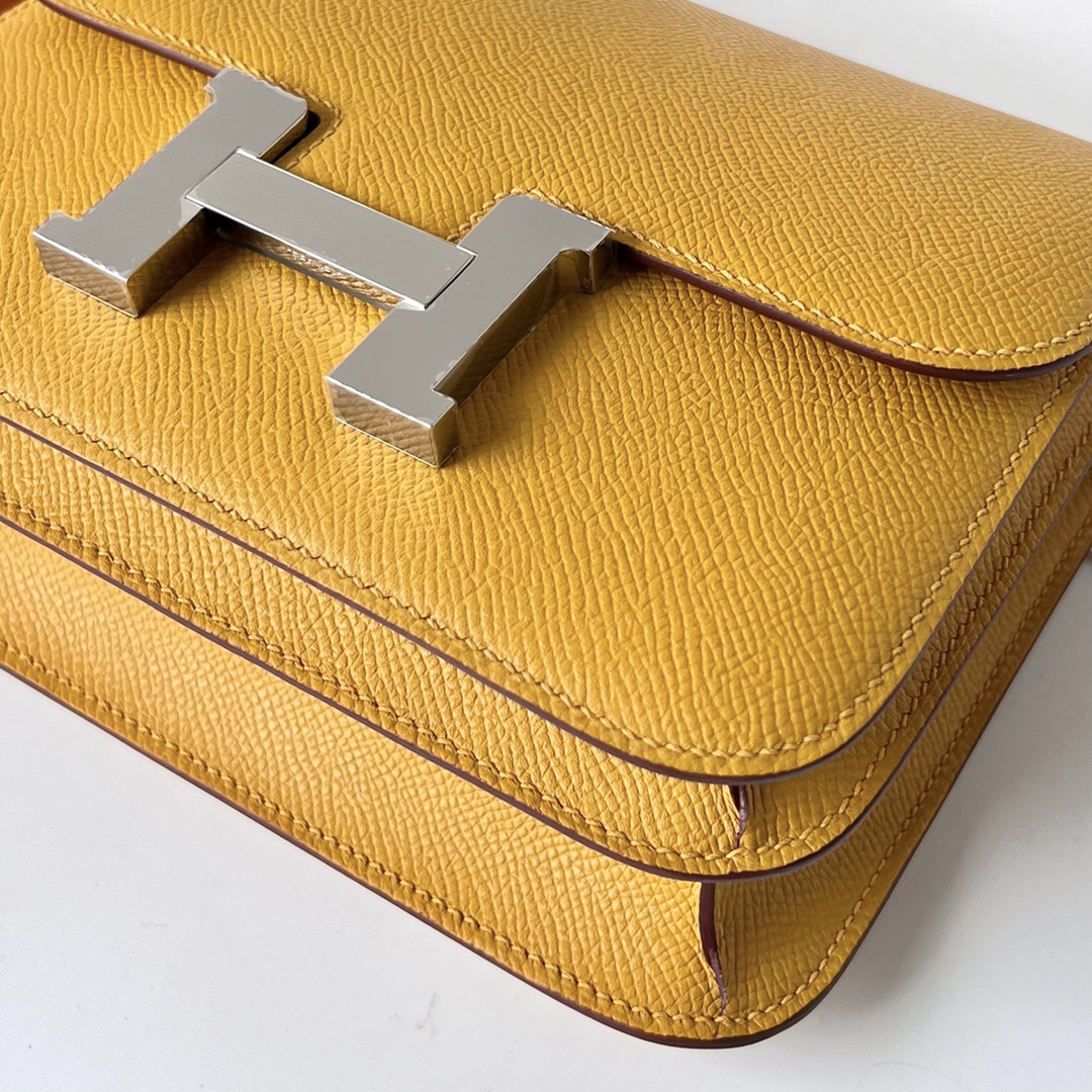 Hermes Constance 24cm Shoulder Bag In Yellow Amber Epsom Leather